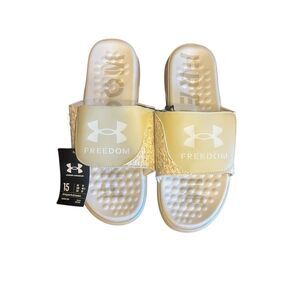 Under Armour Men’s 15 Ignite Pro SL Freedom cream slides beach vacation